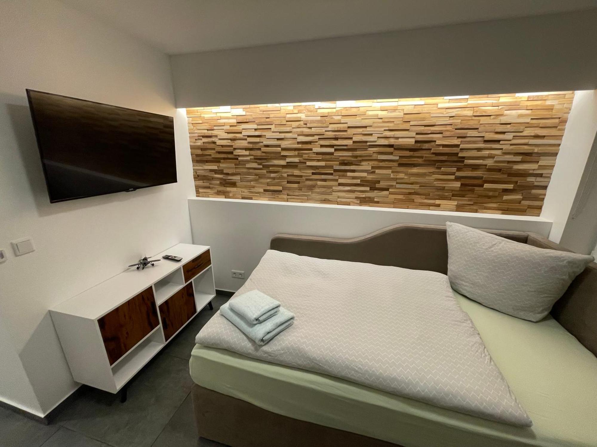 Aviators Guest House - Premium Room Strausberg Luaran gambar